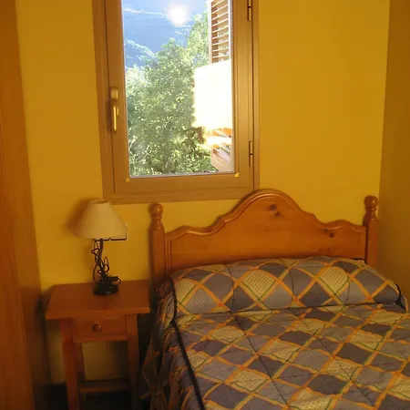Casas Cleto - *